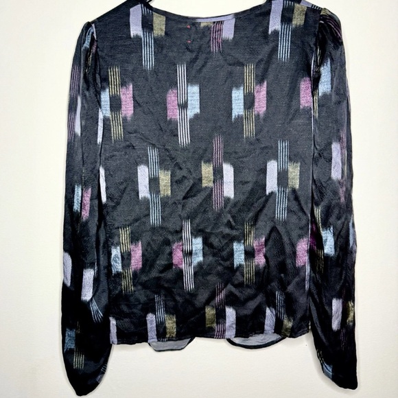 Xirena Prisca Silk Top Long Sleeve Ruched Size Medium Ikat Black Glam - Picture 2 of 6